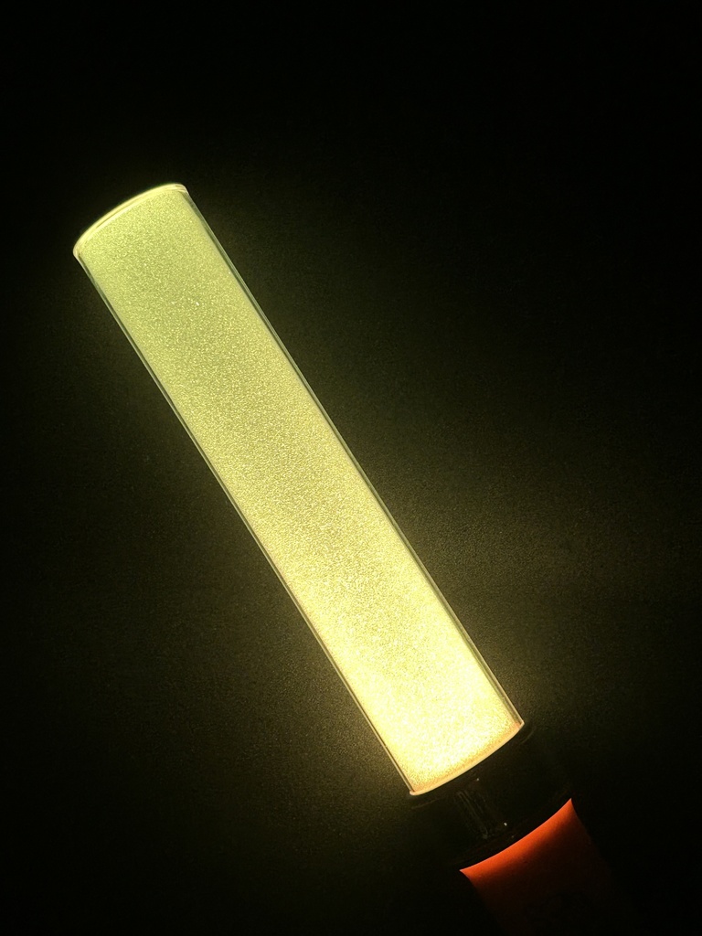 〈キラキラ光るぞ!〉ラメ発光ペンライトキラキラフィルム