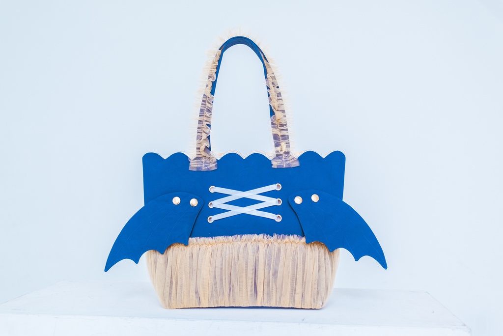 悪魔のトートバッグ The Devil’s Tote Bag
