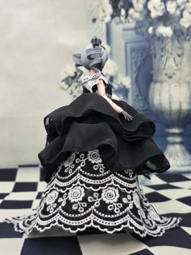 エーデル シュヴァルツ クレイド ツヴァイ