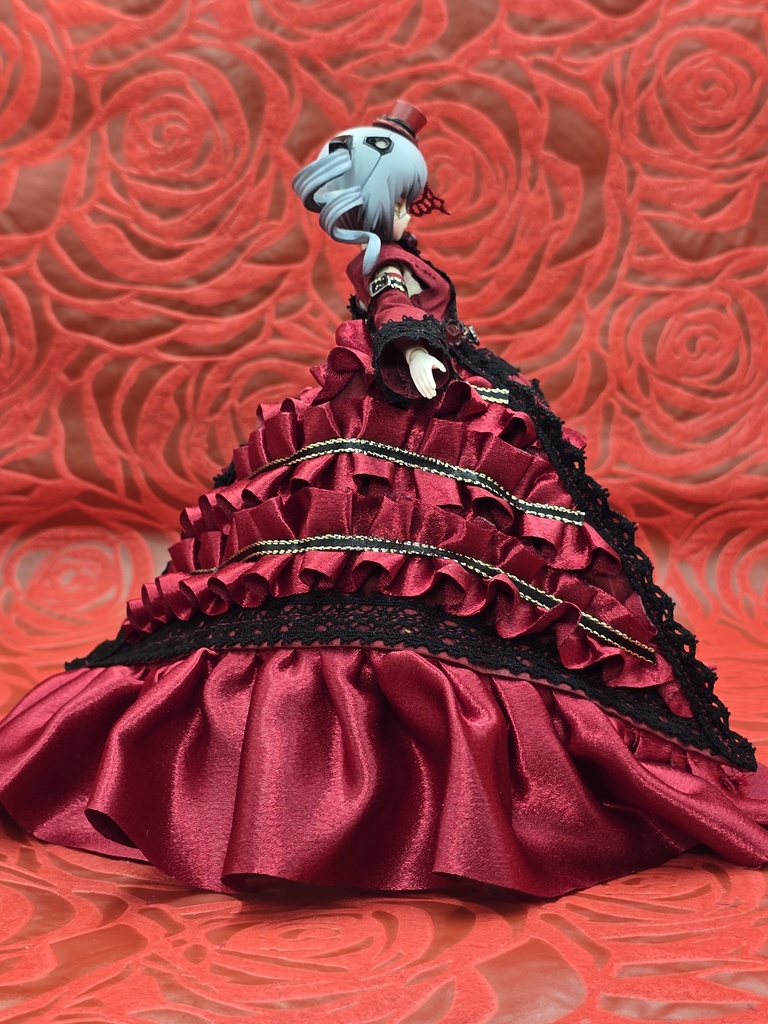 シャルラハロート・ローゼン・クレイド