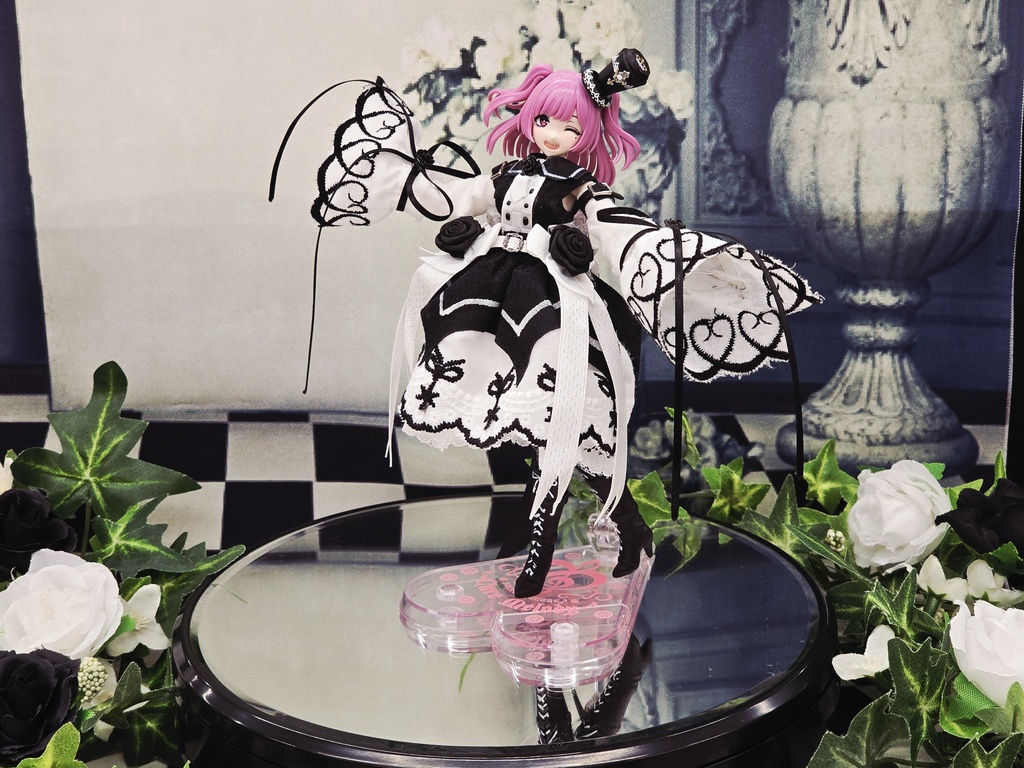 Nachtfalter Clown ナハトファルタークラウン