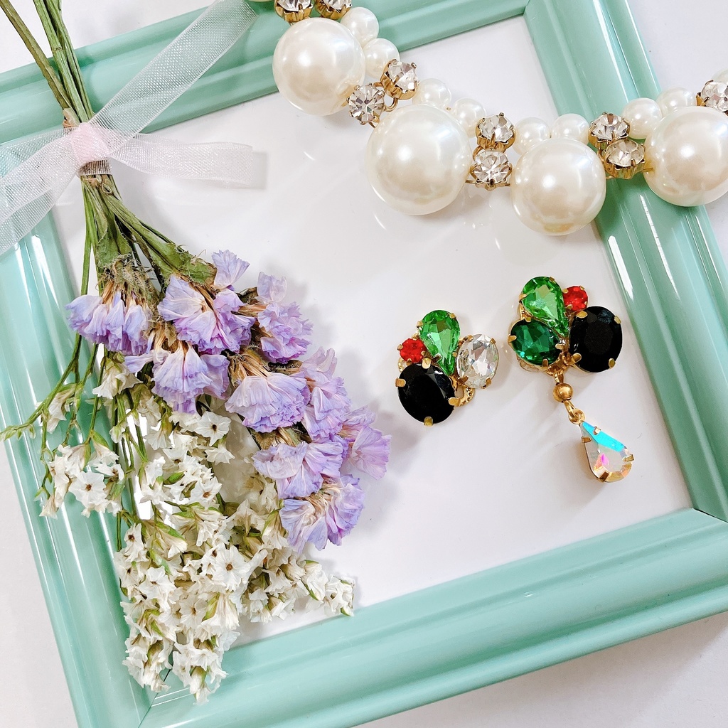 刀剣乱舞 蛍丸モチーフビジューピアス