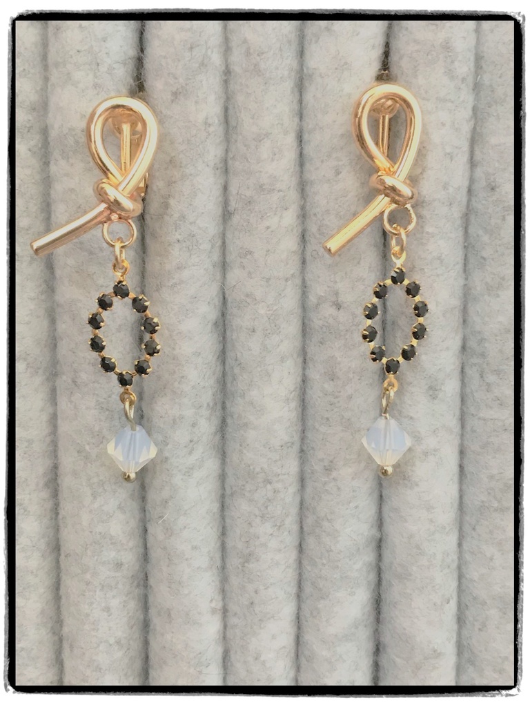 呪術廻戦 伏黒 禪院 甚爾イメージイヤリング すずらん Booth