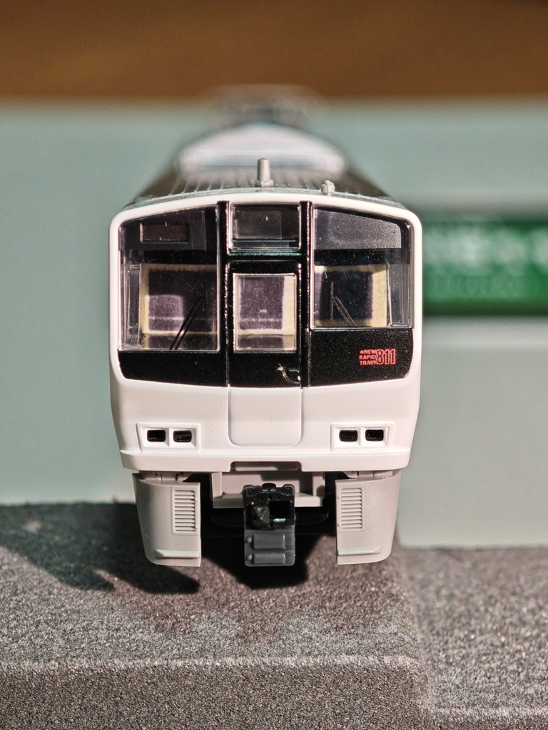 2-002 811系G乗務員室仕切りステッカー