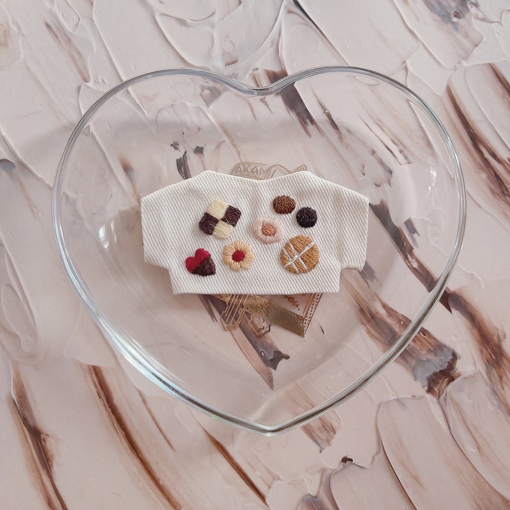 スイートデザート刺繍服