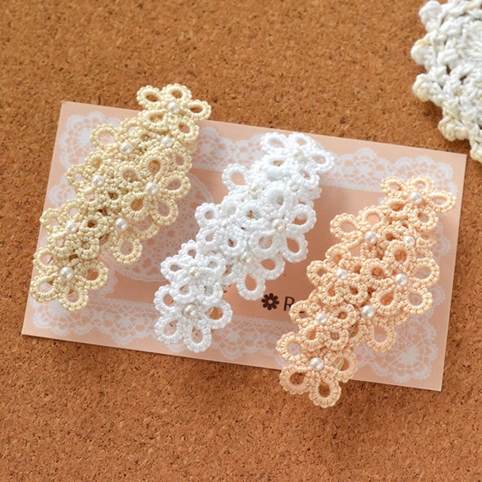 花 バレッタ (ナチュラル) ヘアアクセサリー 髪飾り フラワー 繊細 大人 かわいい 小さめ