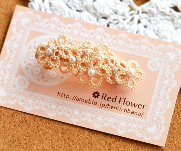 花 バレッタ (ナチュラル) ヘアアクセサリー 髪飾り フラワー 繊細 大人 かわいい 小さめ