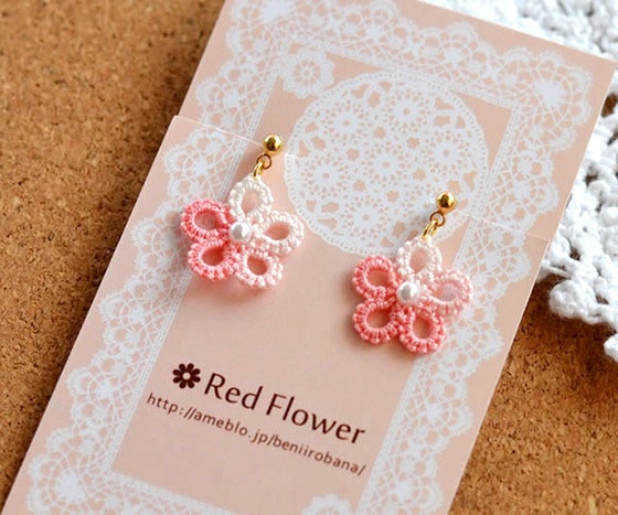 小花 ピアス / イヤリング(ピンクMIX)シンプル 小ぶり 軽い かわいい 樹脂フック