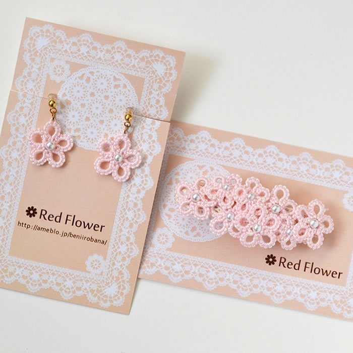 小花 ピアス / イヤリング(ピンク)シンプル 小ぶり 軽い かわいい 樹脂フック