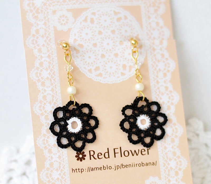 レースのお花 イヤリング ピアス ブラック レース編み Redflower Booth