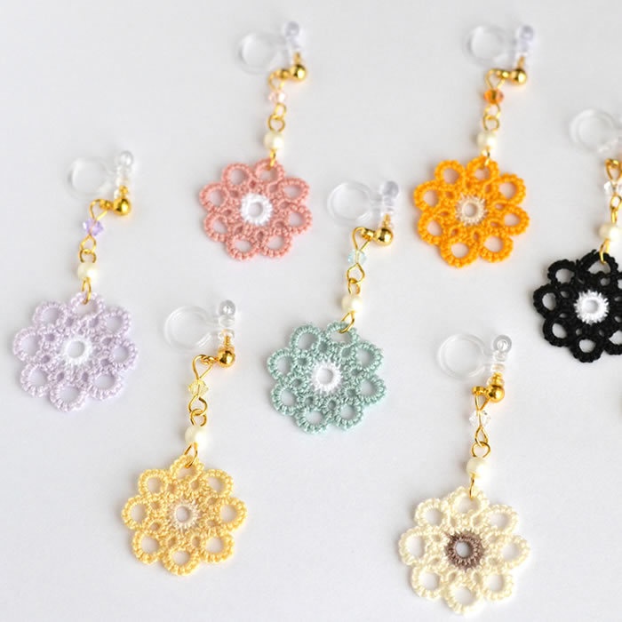 レースのお花 イヤリング / ピアス(グリーン)レース編み タティングレース