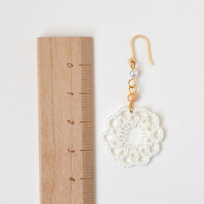 花 レース 樹脂イヤリング ノンホールピアス レースフラワー 揺れる 軽い かわいい