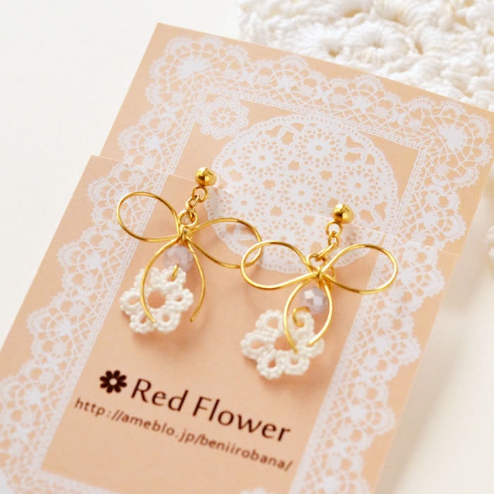 お花とリボンの ピアス / イヤリング(パープル)揺れる かわいい 軽い