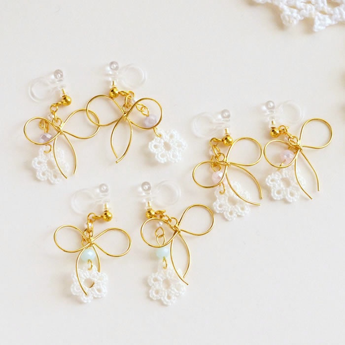 お花とリボンの ピアス / イヤリング(ピンク)揺れる かわいい フラワー りぼん