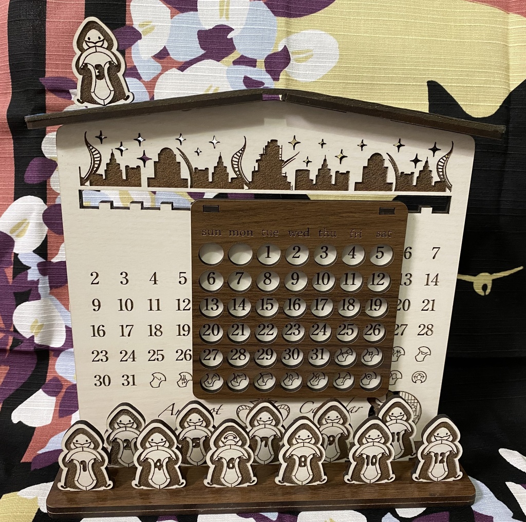 Amaurot万年カレンダーwith古代人形＆エメちゃん