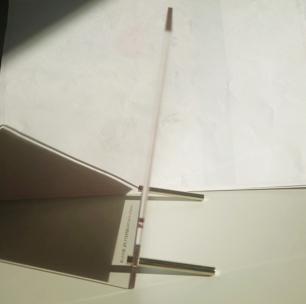 ミカのアクリル板