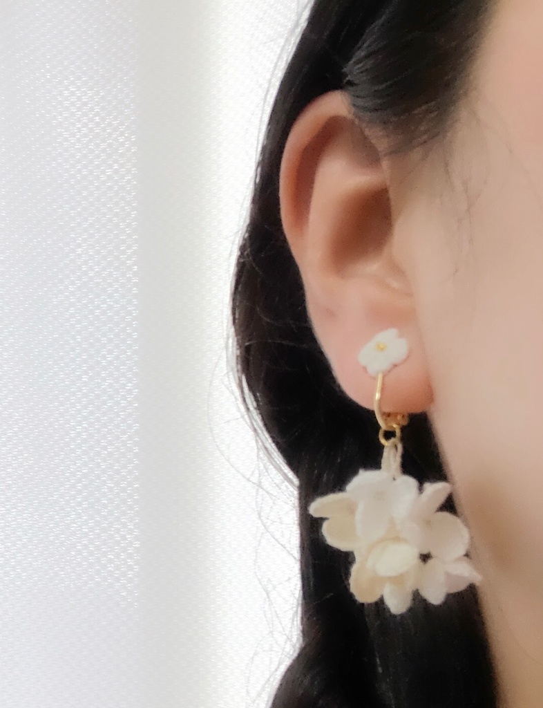 本物ビオラとスワロフスキー の紫陽花添え♡雫ドロップフープピアス