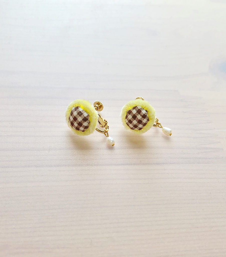 ハルジオンのイヤリング/ピアスＹ