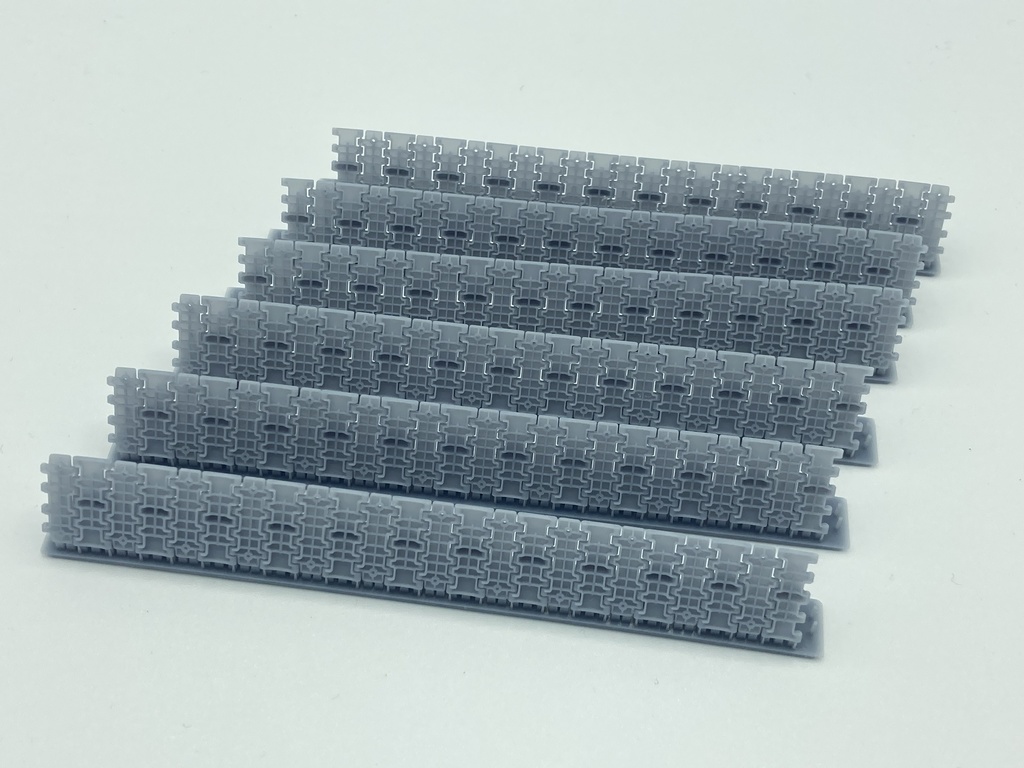 CM-040 1/35 T-34用連結済み可動履帯