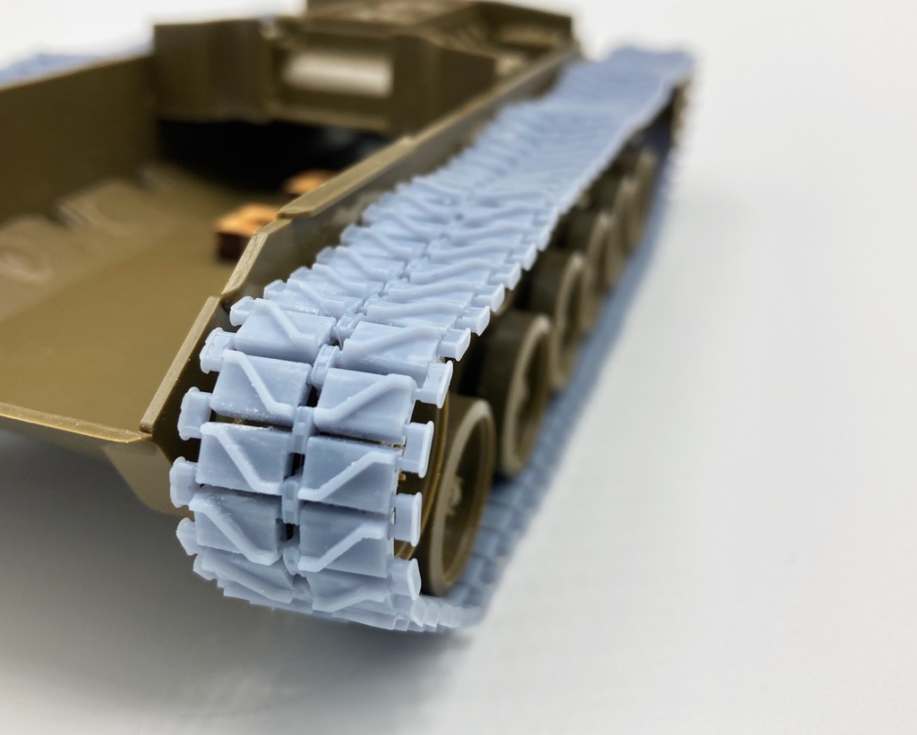 【BOOTH限定】CM-043 1/35 T80E1型連結済み可動履帯