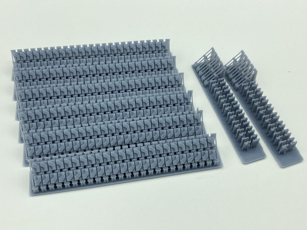 【BOOTH限定】CM-044 1/35 T84E1型連結済み可動履帯