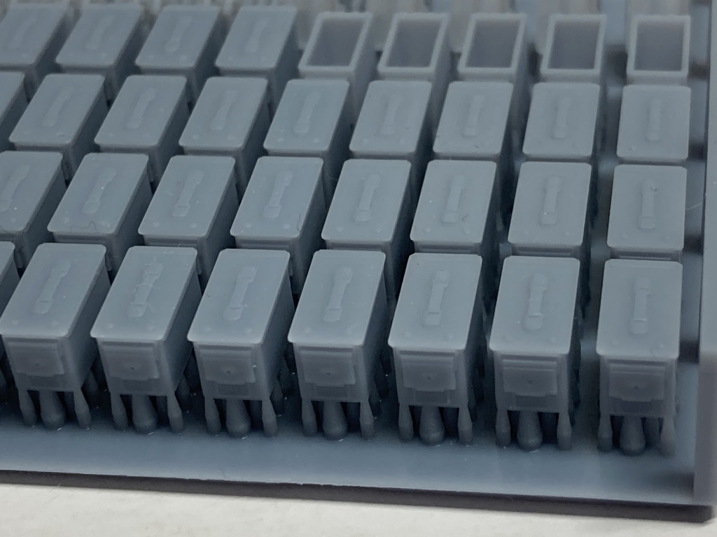 CM-059 1/35 .50cal弾薬箱(戦後型)