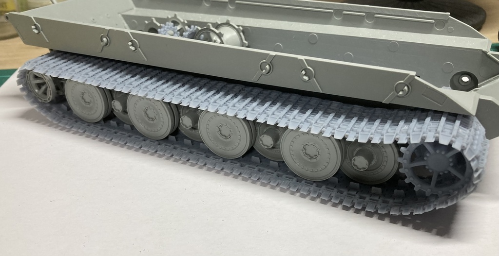 1/35 E-100用部分可動連結履帯【裏メニュー】