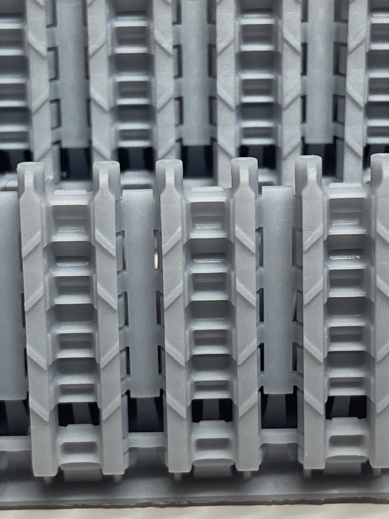 CM-085~088 1/35 ティーガーⅡ用連結済み可動履帯