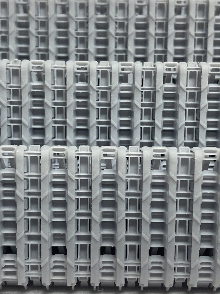 CM-085~088 1/35 ティーガーⅡ用連結済み可動履帯