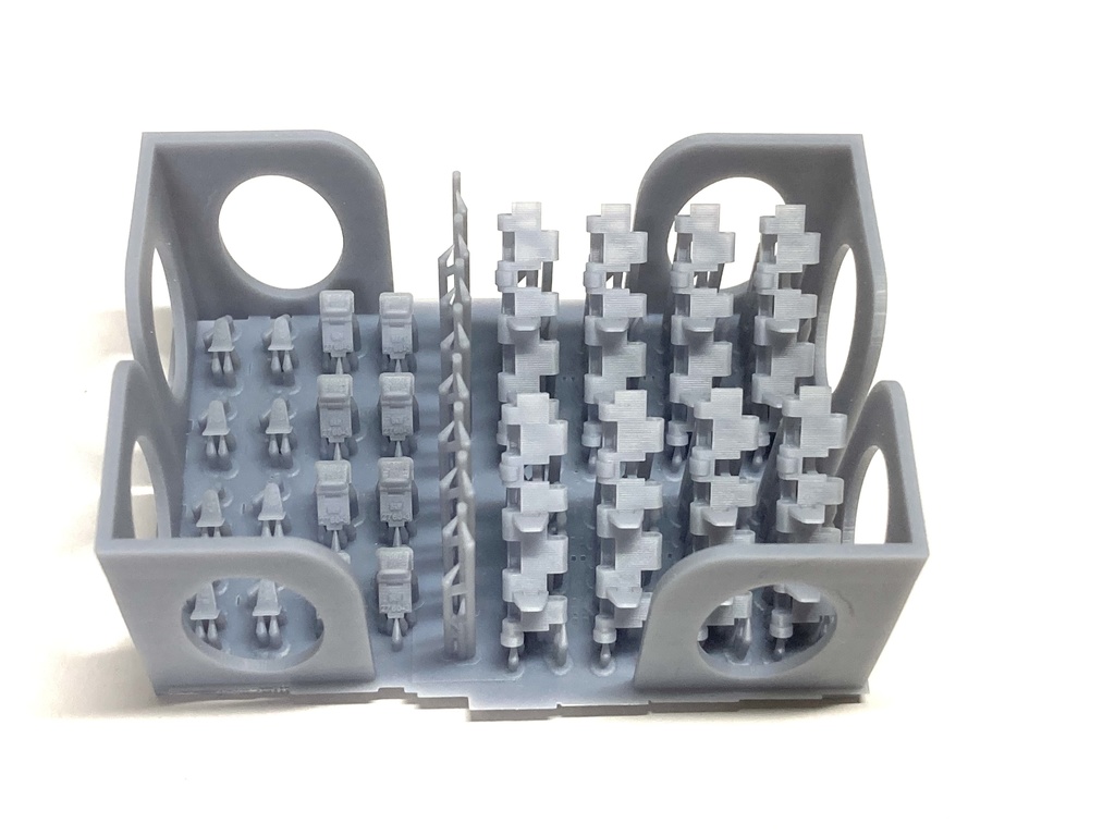 CM-214 1/35 ティーガーⅠ用予備履帯ホルダーセット