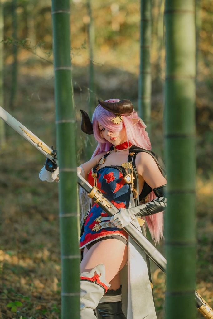 【C107新刊】 リミテッドナルメア写真集 「Narmaya」