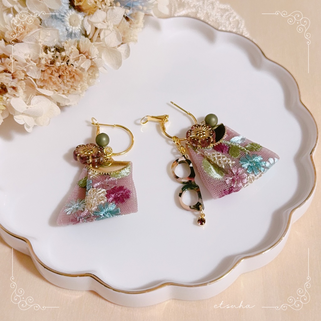 (紫系)インド刺繍リボンのピアス