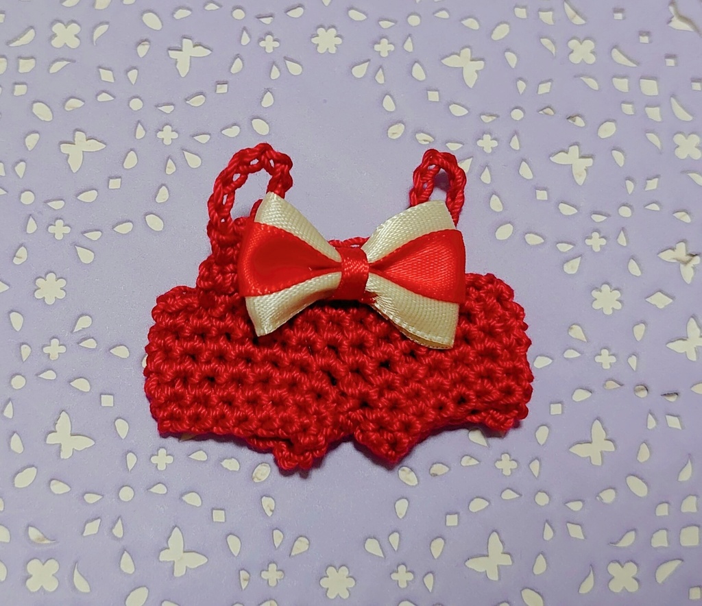 リボン付きかぎ編みサロペ