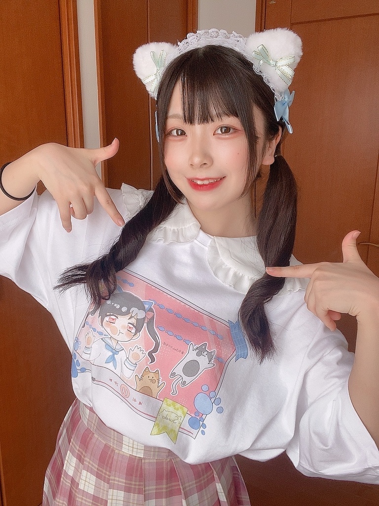 すぅねこビックTシャツ