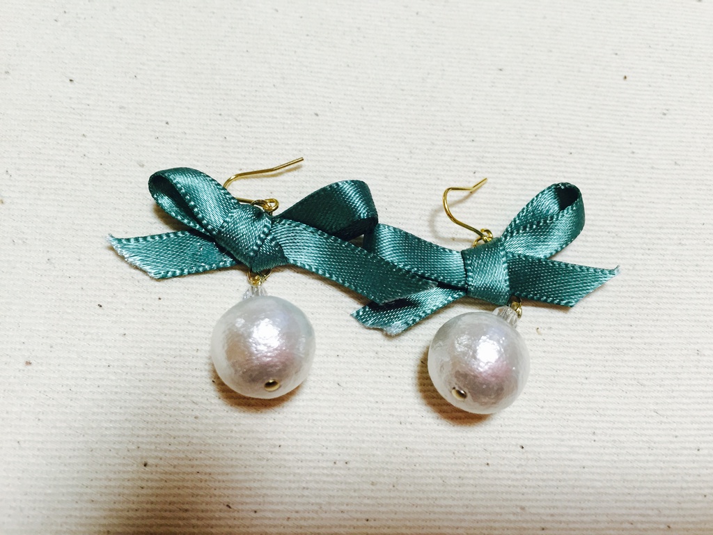 HQ各校イメージイヤリング・ピアス