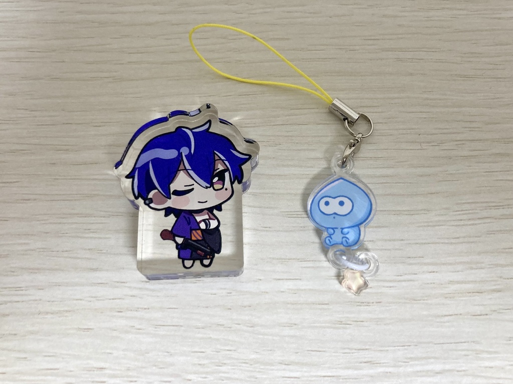 つらならないアクリルキーホルダー