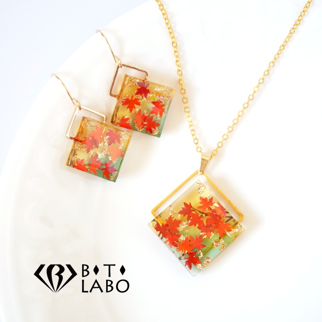 和 秋の紅葉(もみじ)レジンピアス イヤリング
