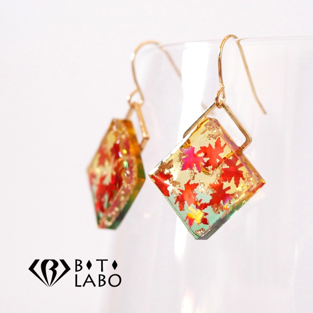 和 秋の紅葉(もみじ)レジンピアス イヤリング