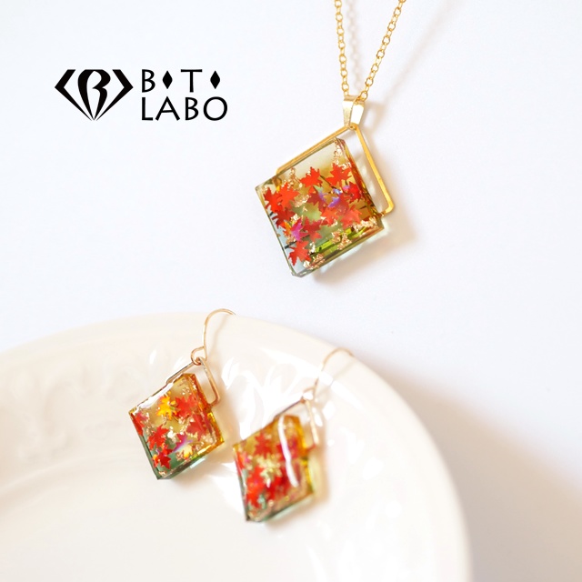 和 秋の紅葉(もみじ)レジンピアス イヤリング