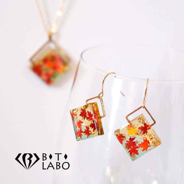 和 秋の紅葉(もみじ)レジンピアス イヤリング