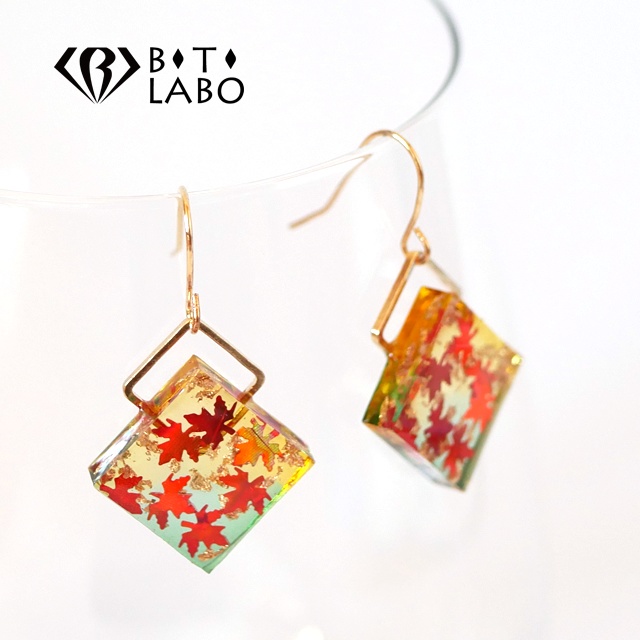 和 秋の紅葉(もみじ)レジンピアス イヤリング