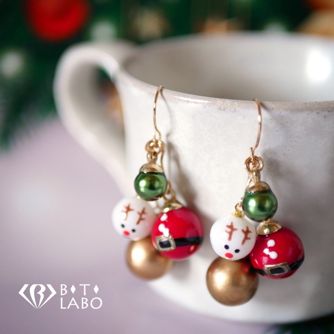 クリスマスピアス サンタとトナカイのオーナメント