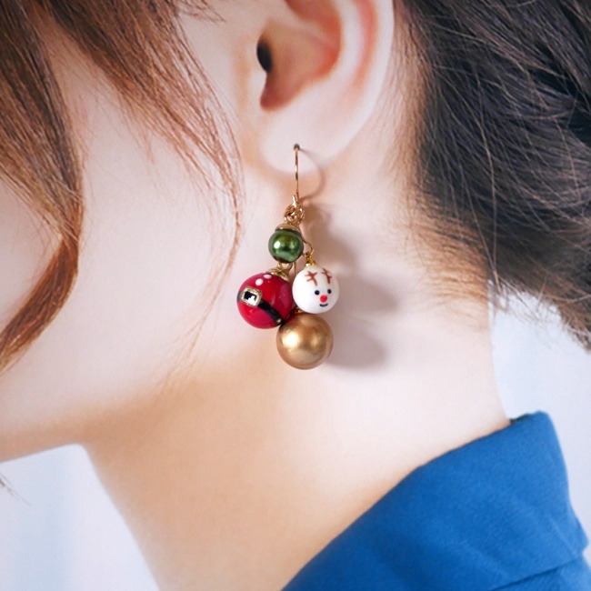 クリスマスピアス サンタとトナカイのオーナメント