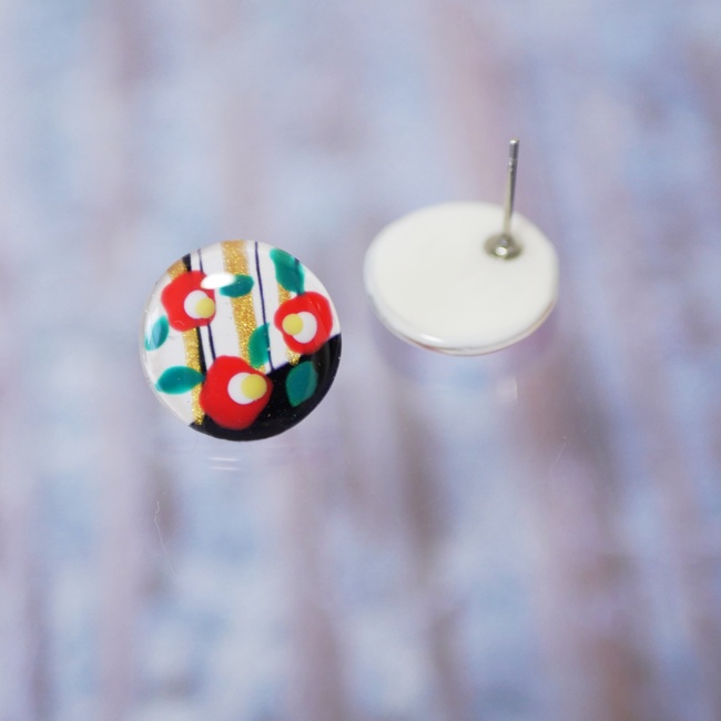 椿のピアス 和モダン