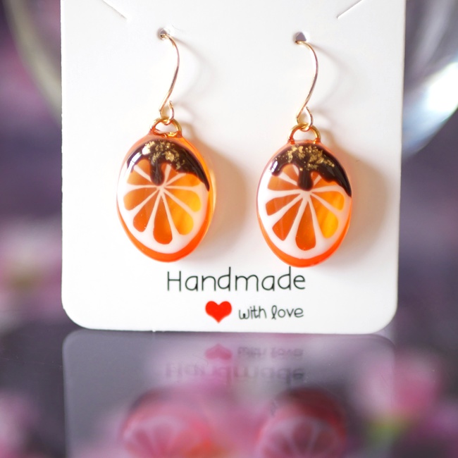 チョコがけオレンジのフックピアス・イヤリング