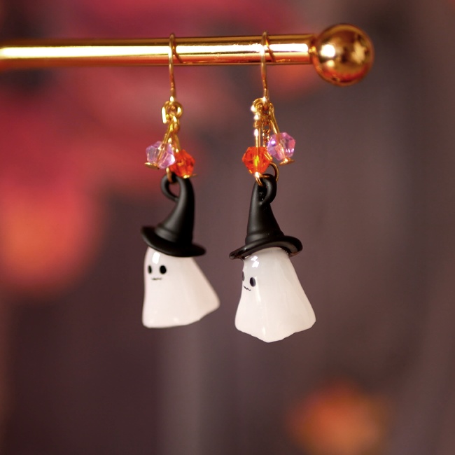 ハロウィン!魔女帽子のおめかしオバケのピアス・イヤリング