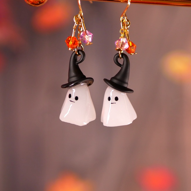 ハロウィン!魔女帽子のおめかしオバケのピアス・イヤリング