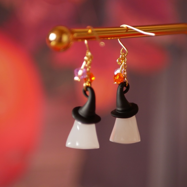 ハロウィン!魔女帽子のおめかしオバケのピアス・イヤリング