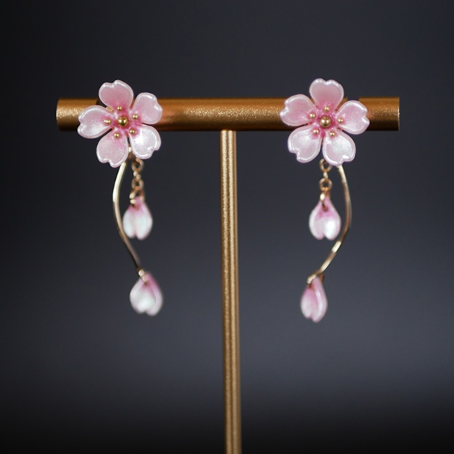 ひと粒桜とひらり花びらピアス・イヤリング 3way