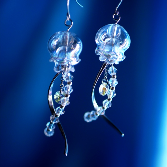 ガラスのクラゲオーロラフレアピアス シルバー
